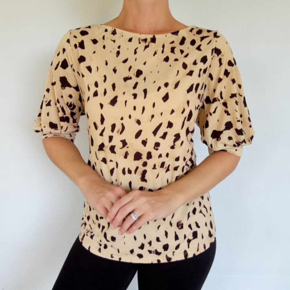 H&M tan black leopard print half sleeve stretch blouse size large